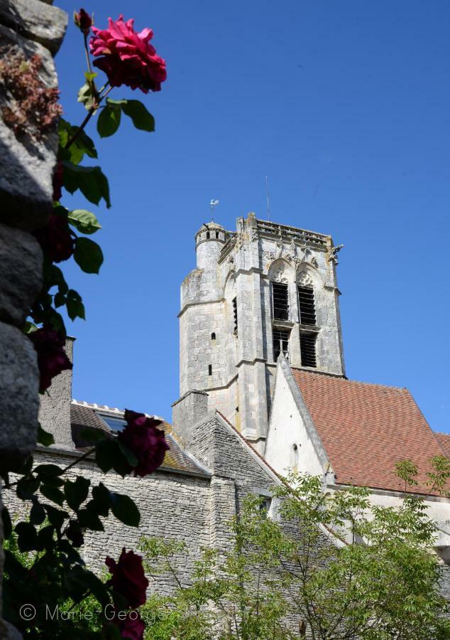 La Victoire De Noyers-sur-Serein